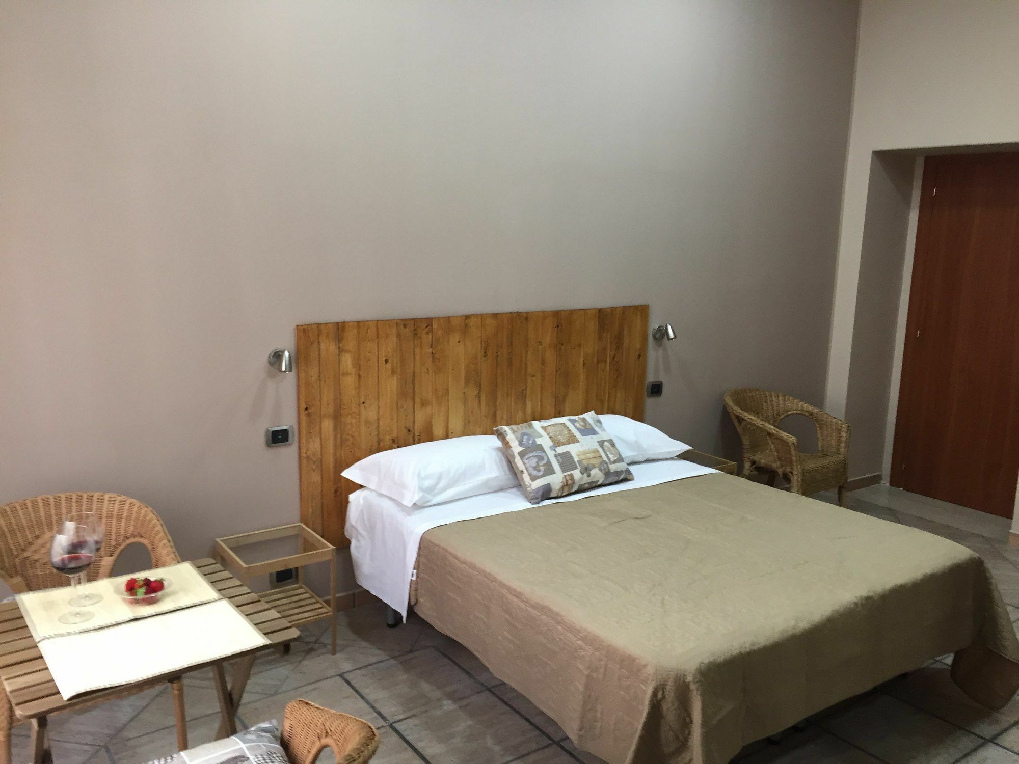 Naples To Live Bed and Breakfast Εξωτερικό φωτογραφία